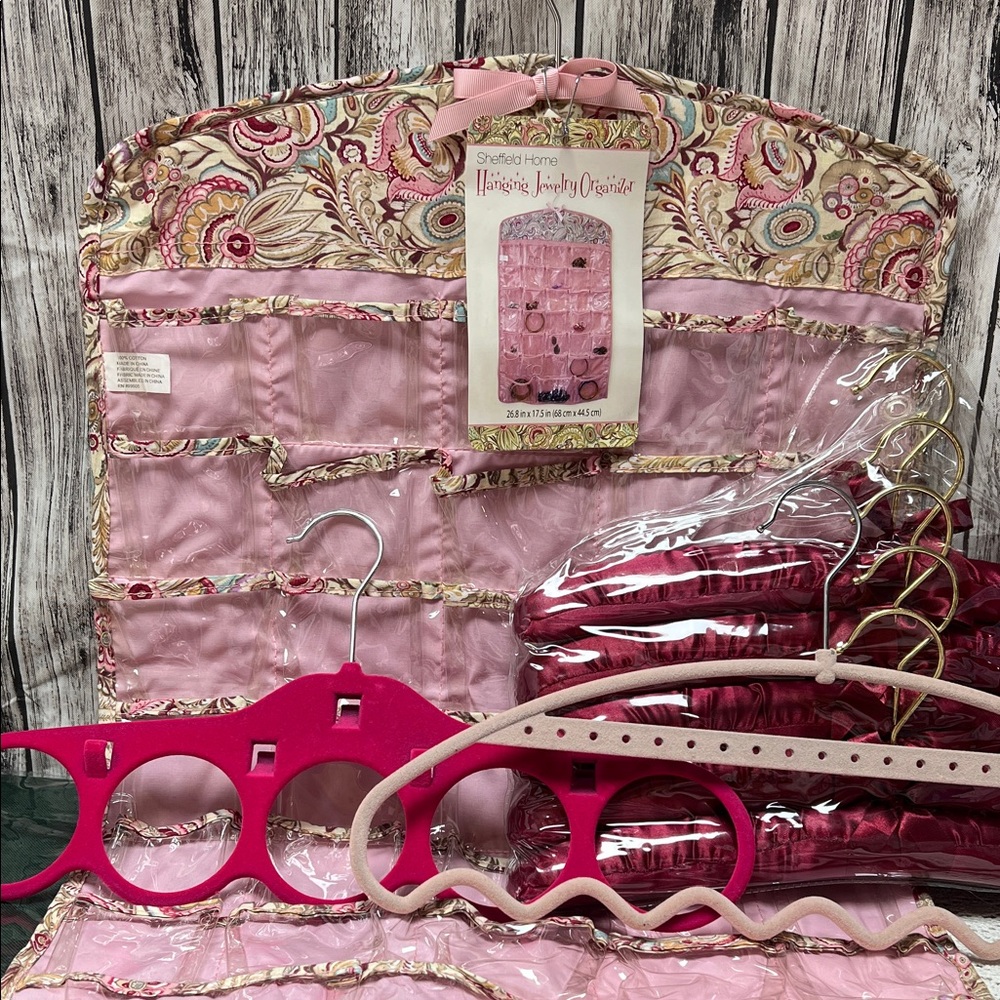 Set of 5 piece closet organizers set. Jewelry,Scarves,satin hangers & gift wrap.